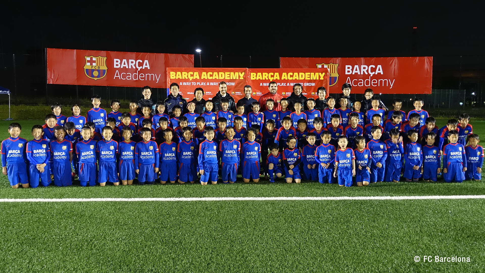 楽天とfcバルセロナ 日本の若いサッカー選手を育成 楽天グループ株式会社
